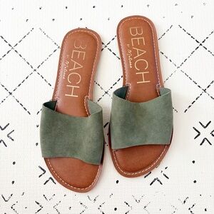 Beach by Matisse Cabana sandals olive green EUC size 8